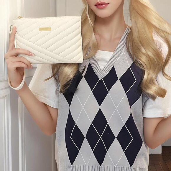 Women’s Leather Wristlet Wallet with Large Capacity Slim Phone Purse - Picture 5 of 7